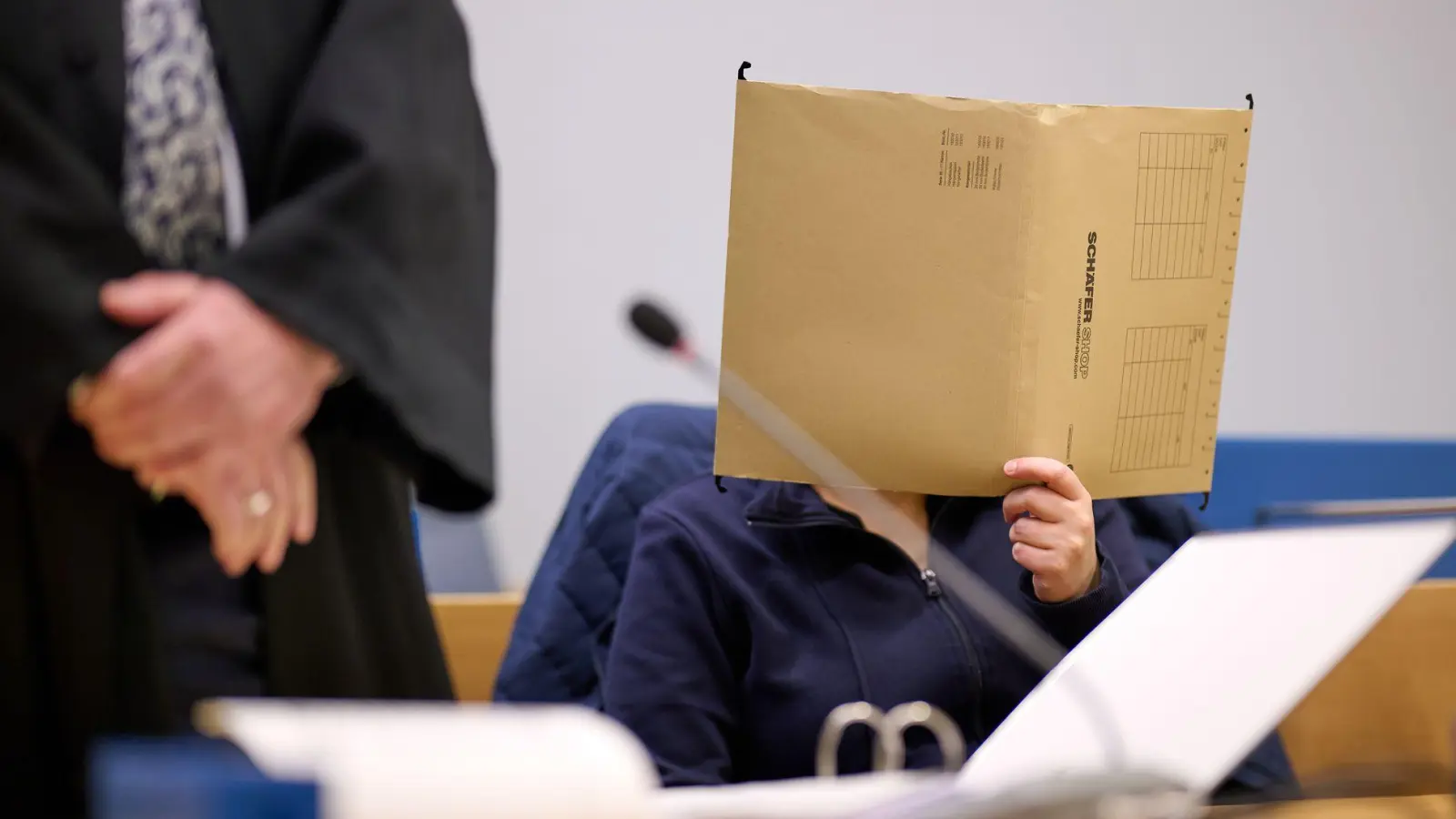 Das Landgericht Siegen hat das Urteil verkündet. (Archivbild)  (Foto: Bernd Thissen/dpa)