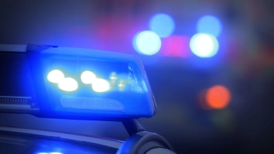 Die Polizei brachte den betrunkenen jungen Mann in ein Hotel. (Symbolbild) (Foto: Karl-Josef Hildenbrand/dpa)