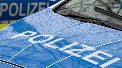  Ein Motorradfahrer verunfallt tödlich (Symbolbild).  (Foto: Soeren Stache/dpa)