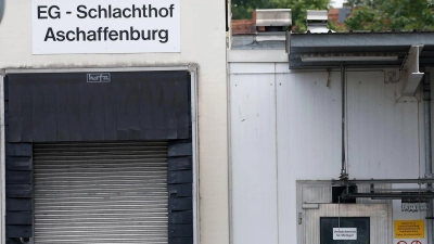 Wegen quälerischer Tiermisshandlung ermittelt die Staatsanwaltschaft Aschaffenburg gegen zehn Beschuldigte. (Archivbild) (Foto: Heiko Becker/dpa)