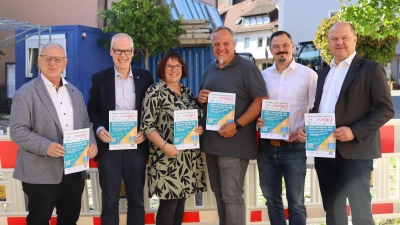 Freuen sich auf die Ausbildungsbörse im Oktober (von links): Norbert Kleinöder, Dr. Jürgen Pfeiffer, Ursula Weiß, Christoph Schmoll, Markus Nehmer und Bernd Meyer. (Foto: Antonia Müller)