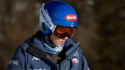 Shiffrin ist bei der Abfahrt in Cortina d&#39;Ampezzo gestürzt und setzt nun zunächst aus. (Foto: Gabriele Facciotti/AP)