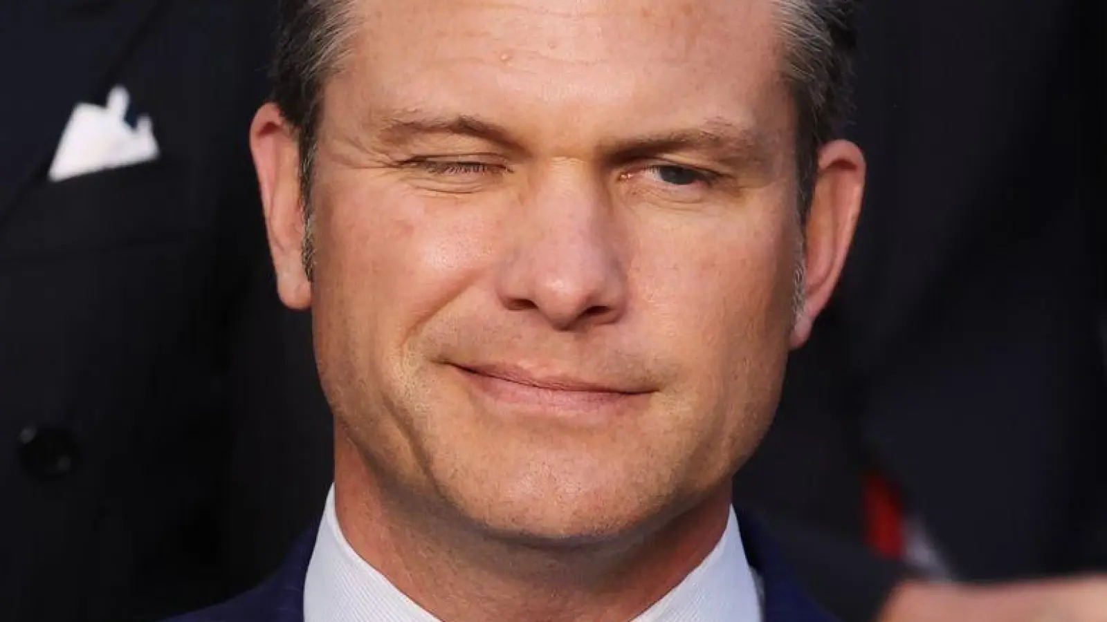 Hegseth hatte Probleme mit seinem Flug.  (Foto: Omar Havana/AP/dpa)