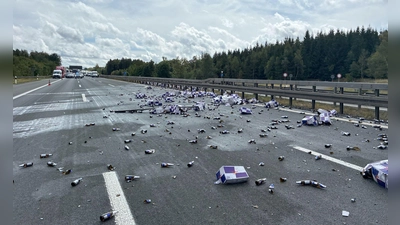Die Autobahn war stundenlang gesperrt. (Foto: -/Verkehrspolizeiinspektion Hof/dpa)