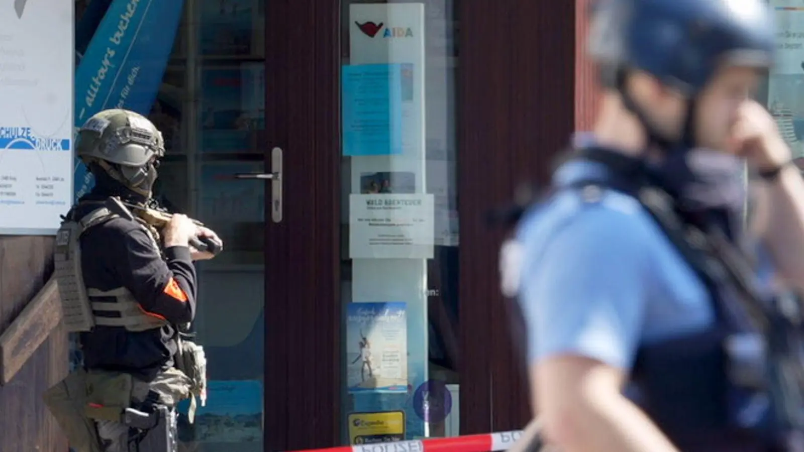 Bis zum Zugriff dauerte es mehrere Stunden.  (Foto: Thomas Frey/dpa)