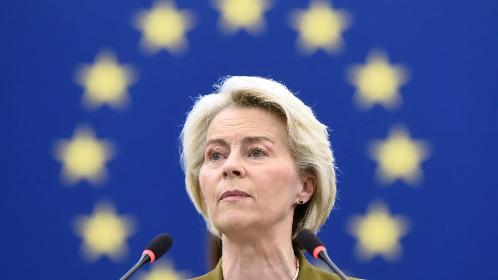 Von der Leyens Kommission muss sich Misstrauensanträgen stellen. (Archivbild)   (Foto: Pascal Bastien/AP/dpa)