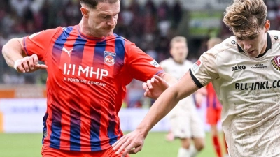 Heidenheim und Dynamo lieferten sich ein packendes Duell auf der Ostalb. (Foto: Harry Langer/dpa)
