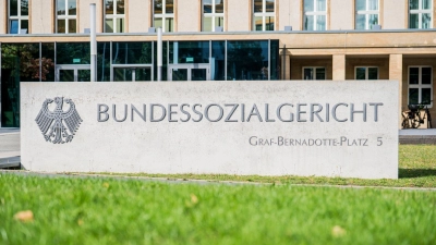 Das Bundessozialgericht prüft, ob das Arbeitslosengeld II im Jahr 2022 trotz Preisschubs ein menschenwürdiges Existenzminimum sicherte. (Archivbild) (Foto: Andreas Arnold/dpa)