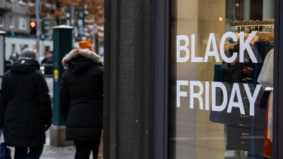 Der Black Friday gilt in den USA oft als Start in die Weihnachtseinkaufszeit (Symbolbild) (Foto: Hannes P. Albert/dpa)