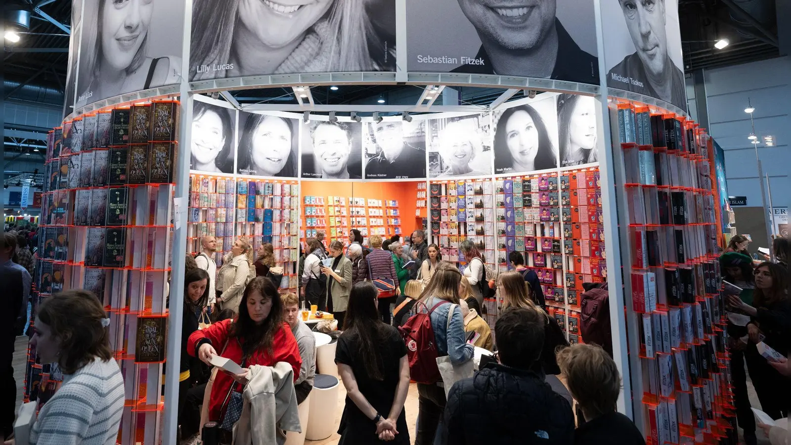 Der Andrang ist groß bei der Leipziger Buchmesse. (Foto: Hendrik Schmidt/dpa)