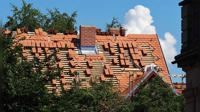 Für den klimagerechten Umbau aller deutschen Wohnimmobilien wären laut einer Studie rund 1,4 Billionen Euro nötig. (Archivbild) (Foto: Soeren Stache/dpa-Zentralbild/dpa)