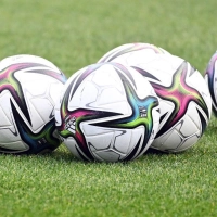 Der VfB Schillingsfürst startete mit einem 3:1-Sieg gegen Meckenhausen in die Bezirksliga-Saison. (Symbolbild: Swen Pförtner/dpa)