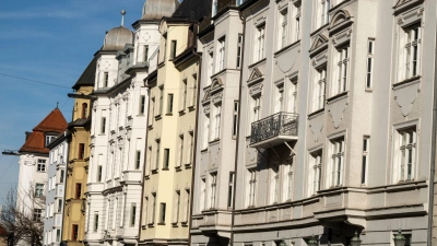 Wohnungen in München: Gerade im Süden von Deutschland sind die Immobilienpreise stärker gestiegen als die Einkommen (Foto: Peter Kneffel/dpa)