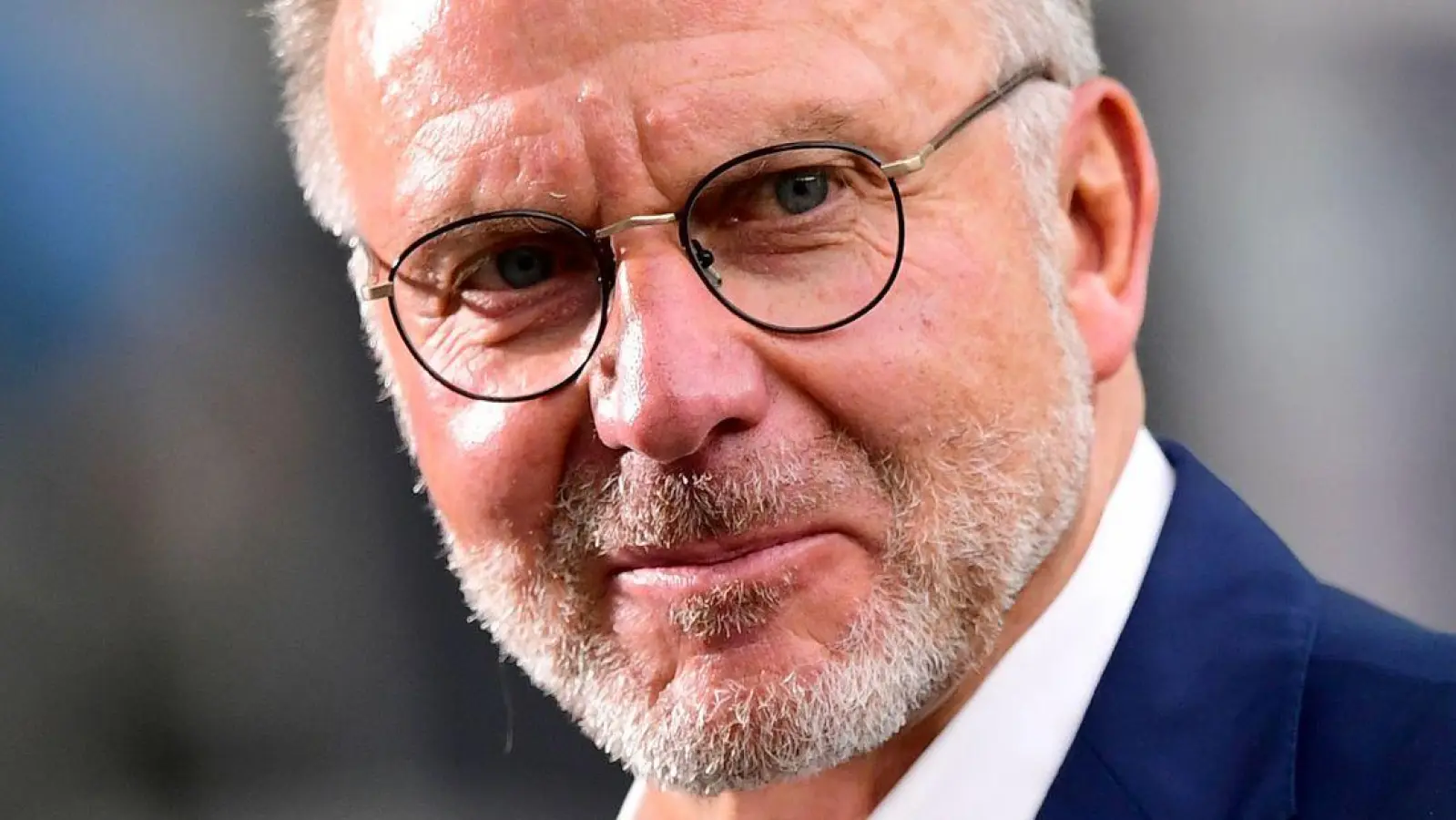 Karl-Heinz Rummenigge zieht trotz des vorzeitigen Ausscheidens des FC Bayern ein positives Fazit der Club-WM. (Foto: Robert Michael/dpa-Zentralbild/Pool/dpa)