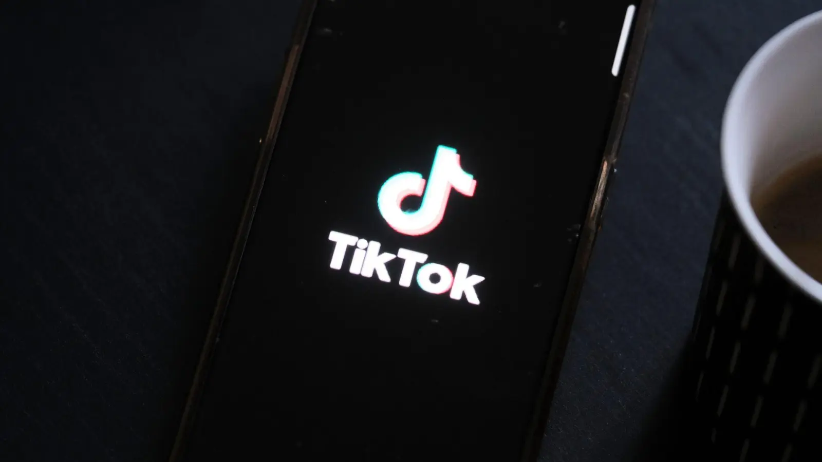 Tiktok droht nach einem US-Gesetz das Aus in den USA. (Foto: Maxime Fraisse/ZUMA Press Wire/dpa)