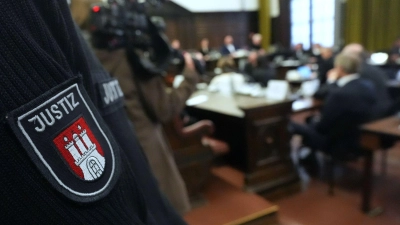 Es ist bereits der 34. Tag im Prozess um die Entführung der Block-Kinder. (Foto: Marcus Brandt/Pool dpa/dpa)