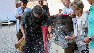 Erster Bürgermeister Philipp Flierl lädt herzlich dazu ein, die Kirchweih gemeinsam mit Familie und Freunden zu genießen und die schönen Traditionen lebendig zu halten.  (Foto: Alexander Rausch)