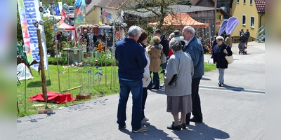 Wenn das Wetter mitspielt und angenehme Temperaturen beschert, sind beste Voraussetzungen für einen Bummel der gesamten Familie über das etwa 6.000 Quadratmeter große Gelände gegeben. (Foto: Klemens Hoppe)