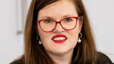 Brandenburgs Landtagsvizepräsidentin Jouleen Gruhn bleibt nach ihrem Wechsel von der BSW-Fraktion in die SPD-Fraktion im Amt (Archivbild). (Foto: Fabian Sommer/dpa)