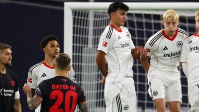 Alejandro Grimaldo sorgte mit seinem Freistoß für die frühe Bayer-Führung. (Foto: Christoph Reichwein/dpa)
