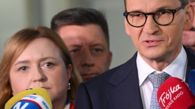 Polens Ex-Regierungschef Mateusz Morawiecki verlässt mit einer Gruppe von Abgeordneten die PiS.  (Foto: Radek Pietruszka/PAP/dpa)
