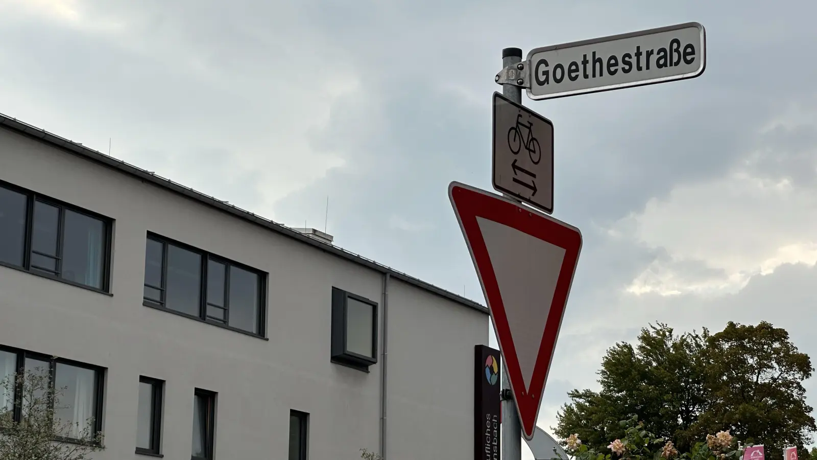 In der Goethestraße wurde der 36-Jährige am Freitagnachmittag festgenommen. (Foto: Gudrun Bayer)