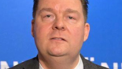 Länder-Verhandlungsführer Andreas Dressel hält den Tarifabschluss für vertretbar. (Foto: Michael Bahlo/dpa)