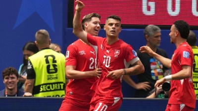 Feierte sein Tor mit einer speziellen Geste: Granit Xhaka. (Foto: Andre Penner/AP/dpa)