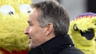 Trotz Heimsieg verhängte Leverkusens Trainer Kasper Hjulmand ein Karnevalverbot für seine Mannschaft. (Foto: Federico Gambarini/dpa)