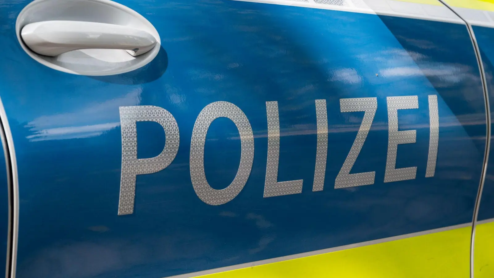 Als die Polizei am Tatort ankam, war der Verdächtige schon geflüchtet. (Symbolbild) (Foto: Daniel Vogl/dpa)