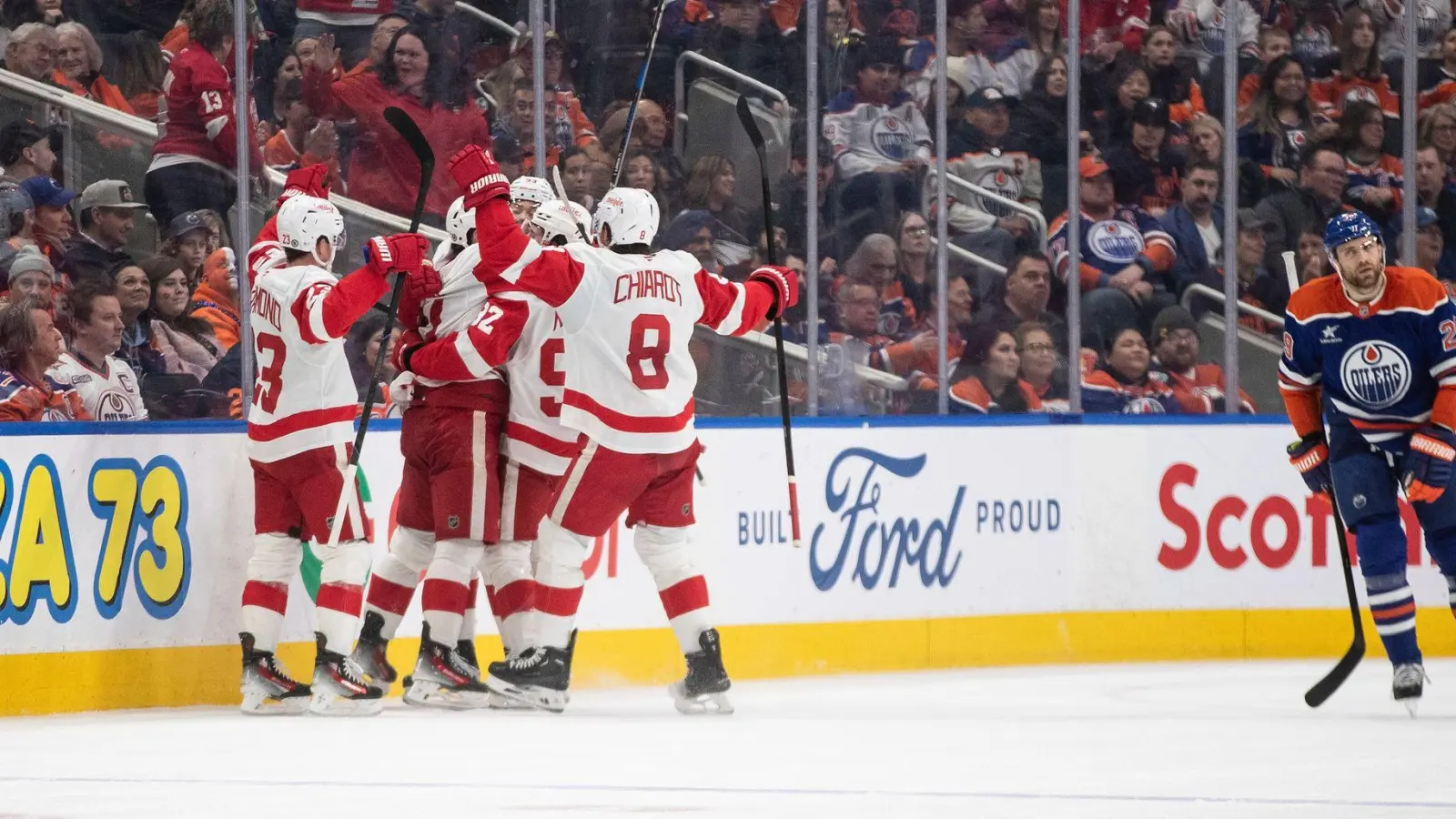 Die Detroit Red Wings gewinnen das vierte Spiel in Folge. (Foto: JASON FRANSON/The Canadian Press/AP/dpa)