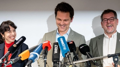 Linke, Grüne und SPD haben ihre Sondierungsgespräche beendet - nun sollen Koalitionsverhandlungen zur Regierungsbildung beginnen.  (Foto: Fabian Sommer/dpa)