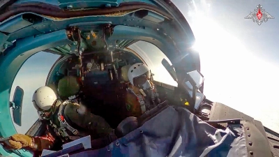 Ein russischer Kampfjet. (Archivbild)  (Foto: Uncredited/Russian Defense Ministry Press Service/AP/dpa)