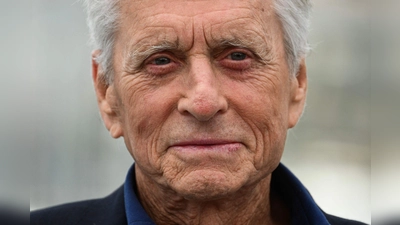 Michael Douglas hat in seiner langen Karriere viele Preise gewonnen. (Archivbild) (Foto: Christophe Simon/AFP/dpa)