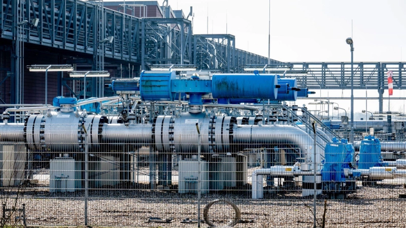 Die niedrigen Füllstände der deutschen Gasspeicher treiben die Maschinenbauer um (Archivbild) (Foto: Hauke-Christian Dittrich/dpa)