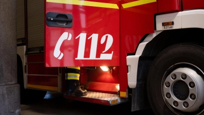 Eine 79-Jährige löste in einem Parkhaus in Lindau versehentlich einen Feueralarm aus. (Symbolbild) (Foto: Niklas Treppner/dpa)