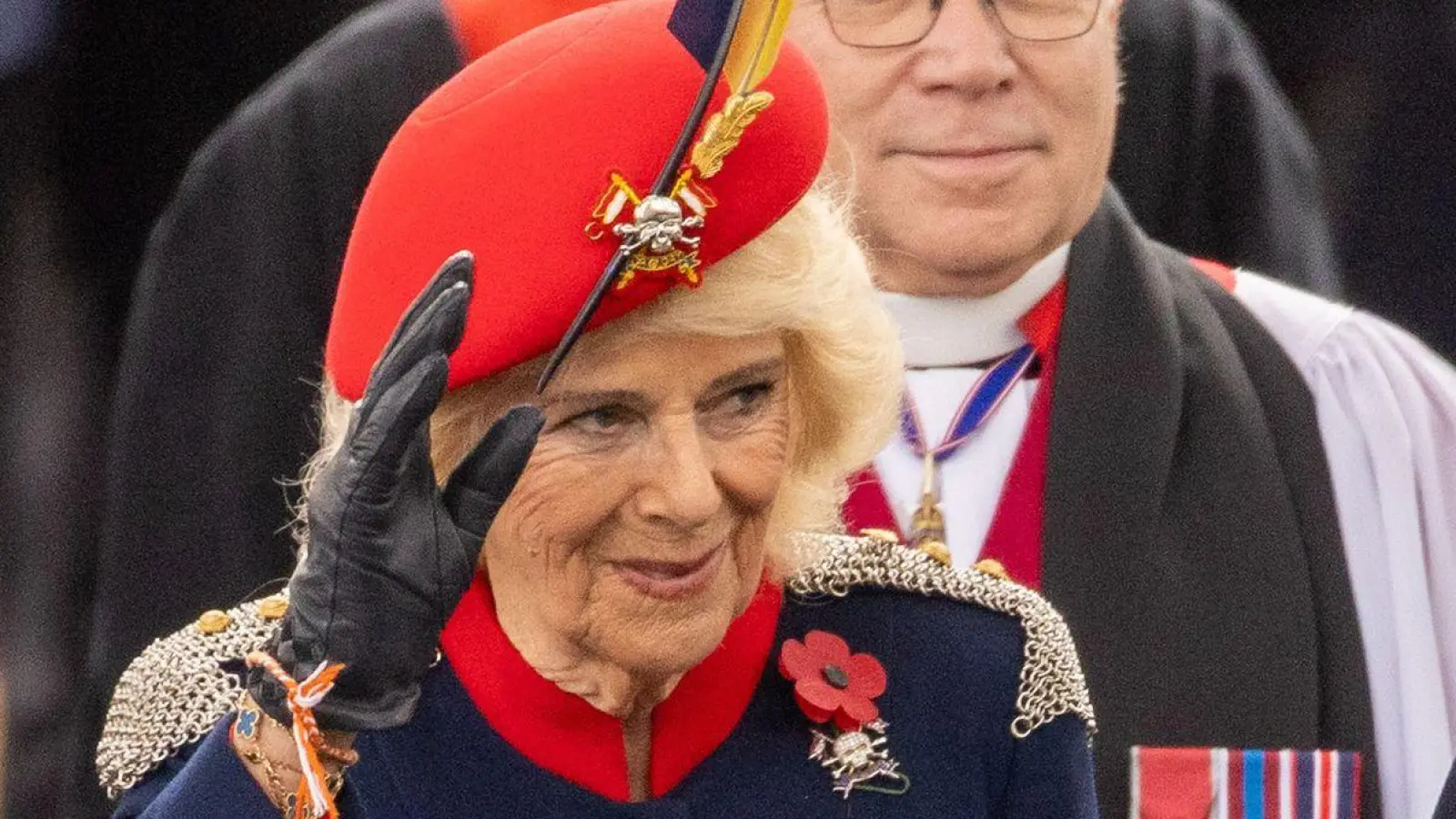 Königin Camilla besucht Zeremonie zu Ehren gefallener Soldaten in Westminster Abbey. (Foto: Tayfun Salci/ZUMA Press Wire/dpa)
