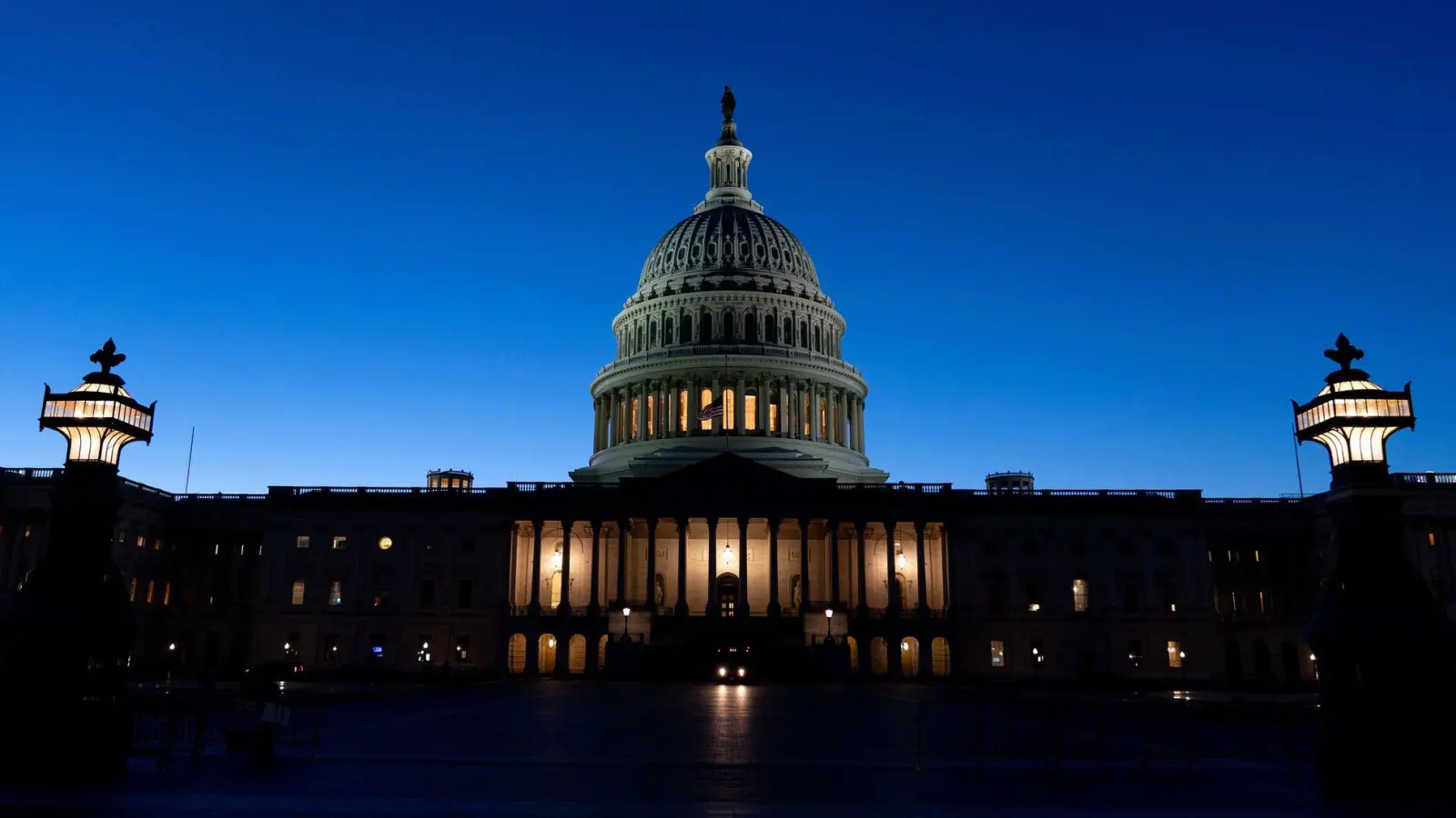 Kommt es erneut zu einem „Shutdown“? Das entscheidet sich bald im US-Kongress. (Archivbild) (Foto: Jose Luis Magana/AP/dpa)
