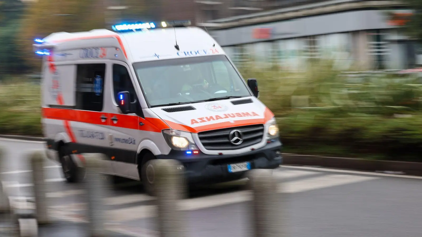 Ob Unfall, akute Beschwerden oder Verschlechterung einer chronischen Erkrankung: Auch auf Reisen ist man unter Umständen auf schnelle ärztliche Hilfe angewiesen. (Foto: Jan Woitas/dpa)