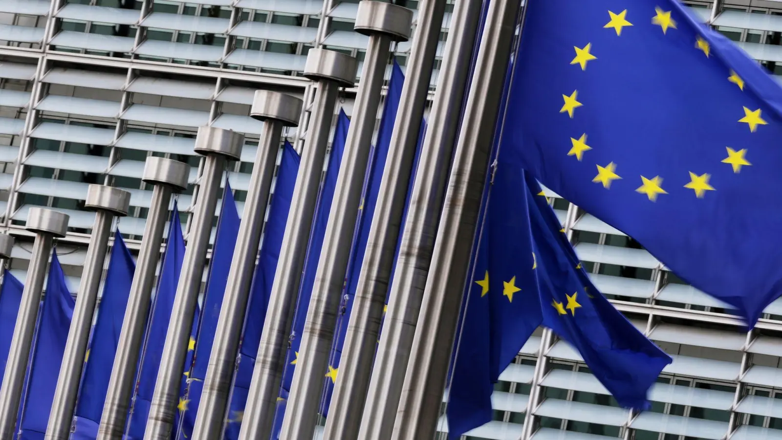 Europa muss nach Einschätzung von McKinsey viel investieren, um in Sachen Wettbewerbsfähigkeit zu den USA aufzuholen  (Foto: Virginia Mayo/AP/dpa)