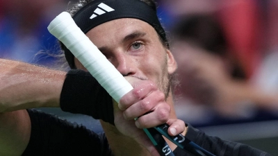 Alexander Zverev ist auch in Shanghai früh ausgeschieden. (Foto: Andy Wong/AP/dpa)