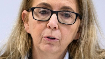 Polizeipräsidentin Barbara Slowik Meisel weist auf den hohen Anteil Jugendlicher bei Gewalttätern hin. (Archivbild) (Foto: Bernd von Jutrczenka/dpa)