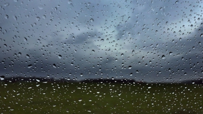 Für die kommenden Tage erwartet der Deutsche Wetterdienst für Bayern ungemütliches Wetter. (Symbolbild) (Foto: Karl-Josef Hildenbrand/dpa)