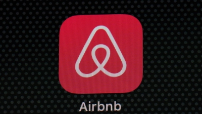 Airbnb will nicht, dass Gäste die Arbeit von Reinigungskräften machen müssen. (Archivbild) (Foto: Patrick Semansky/AP/dpa)