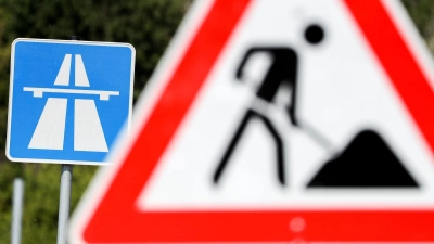 Die A6 muss bei Herrieden wegen Bauarbeiten gesperrt werden.  (Symbolbild: Jan Woitas/dpa)