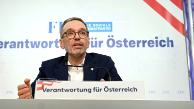 FPÖ-Chef Herbert Kickl stellt der konservativen ÖVP einige Bedingungen vor einer Zusammenarbeit. (Foto: Helmut Fohringer/APA/dpa)