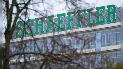 Schaeffler sieht Aufwind bei der Elektromobilität. (Archivbild) (Foto: Pia Bayer/dpa)