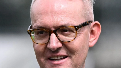 Alexander Wehrle und der VfB bleiben im Woltemade-Poker standhaft (Archivbild). (Foto: Bernd Weißbrod/dpa)