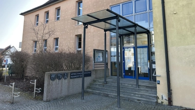 Im Gebäude der VG Wilburgstetten laufen die Fäden der drei Mitgliedsgemeinden Weiltingen, Wilburgstetten und Mönchsroth zusammen. (Foto: Friedrich Zinnecker)