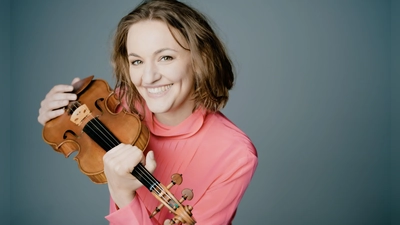 „Kultur ist das wichtigste Fundament unseres gesellschaftlichen Zusammenhalts“: Franziska Hölscher, Geigerin und künstlerische Leiterin des Fränkischen Sommers. (Foto: Marco Borggreve)